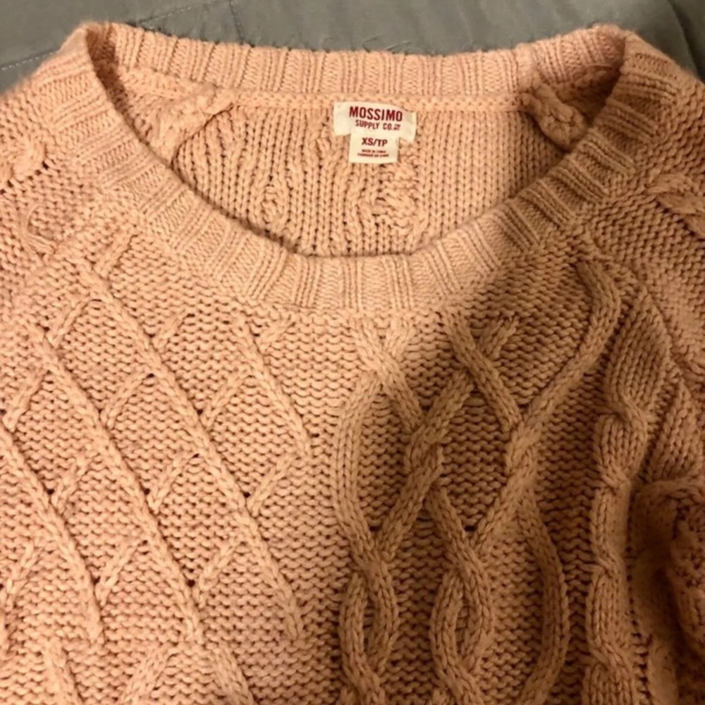 Target sweaters! 🎯 - Picture 6 of 8